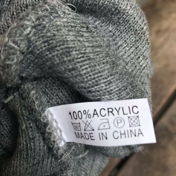 Sucks To Suck Womens Hat One Size Watch Cap Boggan Toboggan Gray Grey Pink NEW - Picture 4 of 4